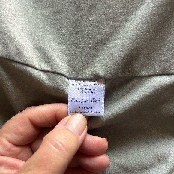 SweetHoney Cream and Olive Kids Christmas Pajama Set - Picture 3 of 9